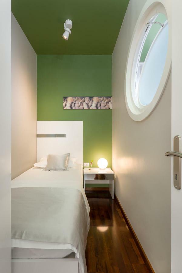 Silente Bacvice Guest house 4*